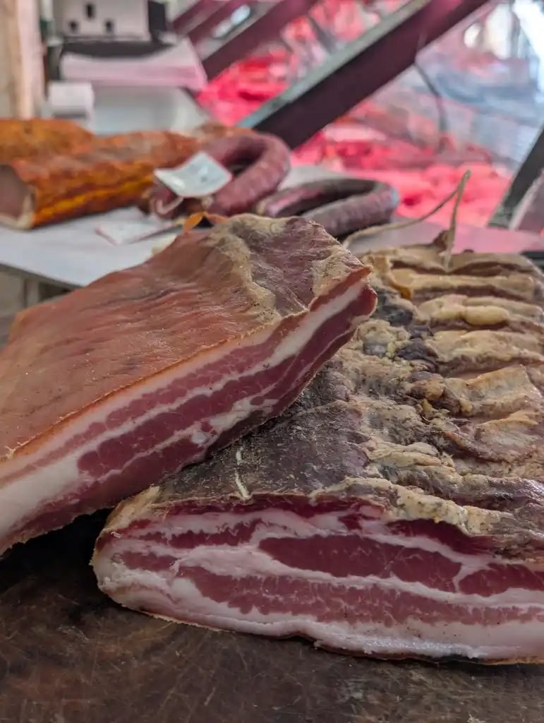Cecina y embutidos